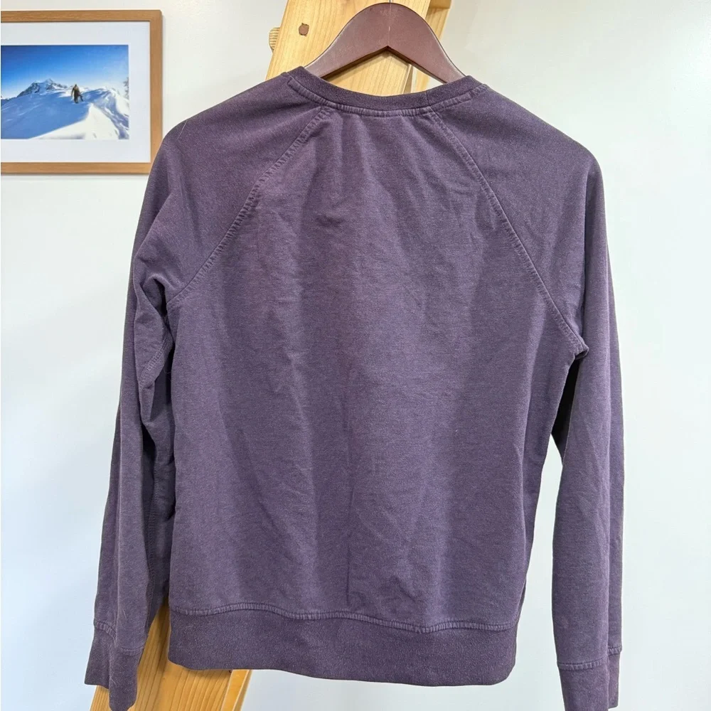 Patagonia Women's organic cotton crew neck in Plum - Picture 4 of 4